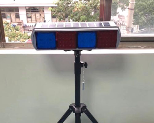 太阳能警示灯
